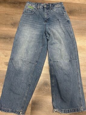 Empyre Barrel Leg Denim Jeans in Faded Blue- 0
